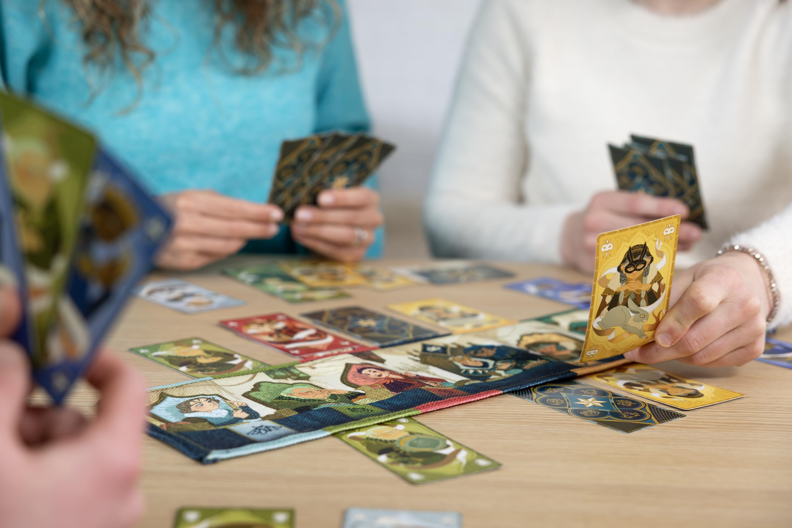 blackrock-games-courtisans-jeu-de-cartes-bluff-2-5-joueurs image 5