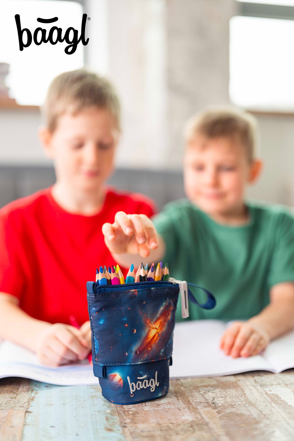 baagl-pop-up-universe-trousse-scolaire-recycl-e-stand image 7