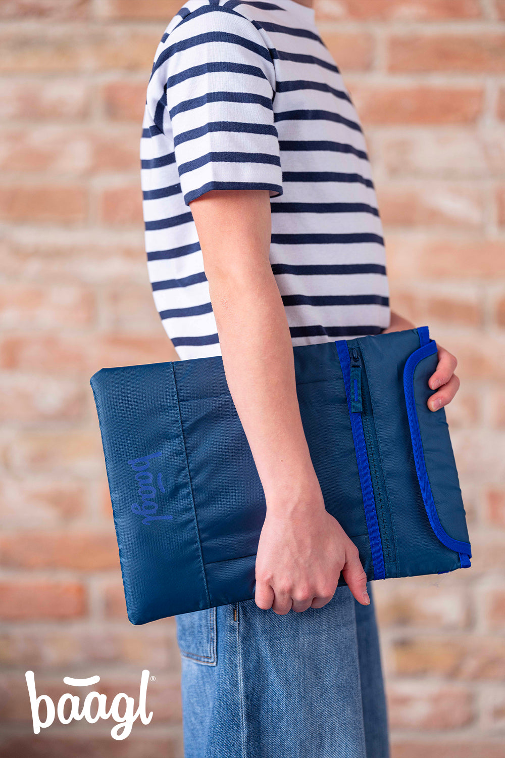 baagl-laptop-sleeves-logo-blue-housse-ordinateur-15-pouces-recycl-e image 5