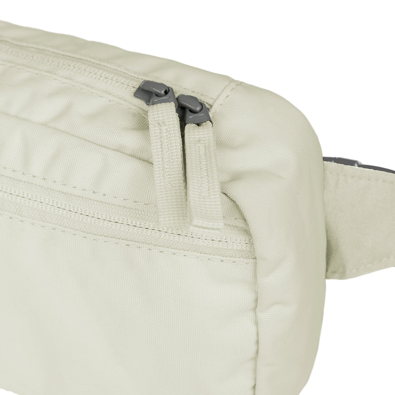 baagl-go-beige-sac-banane-2-l-imperm-able image 4