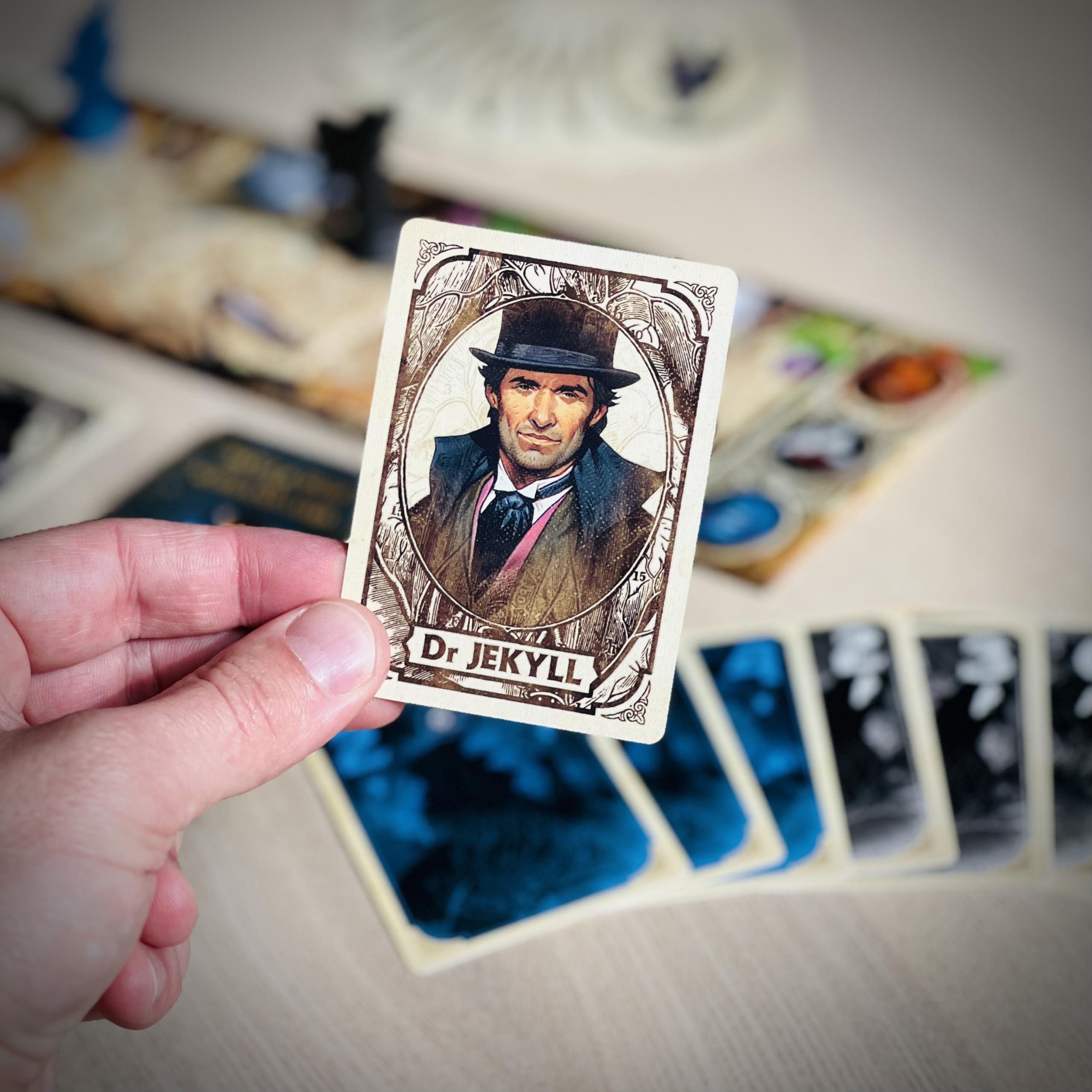 jekyll-hyde-vs-scotland-yard-jeu-de-plis-duo-d-s-10-ans image 6