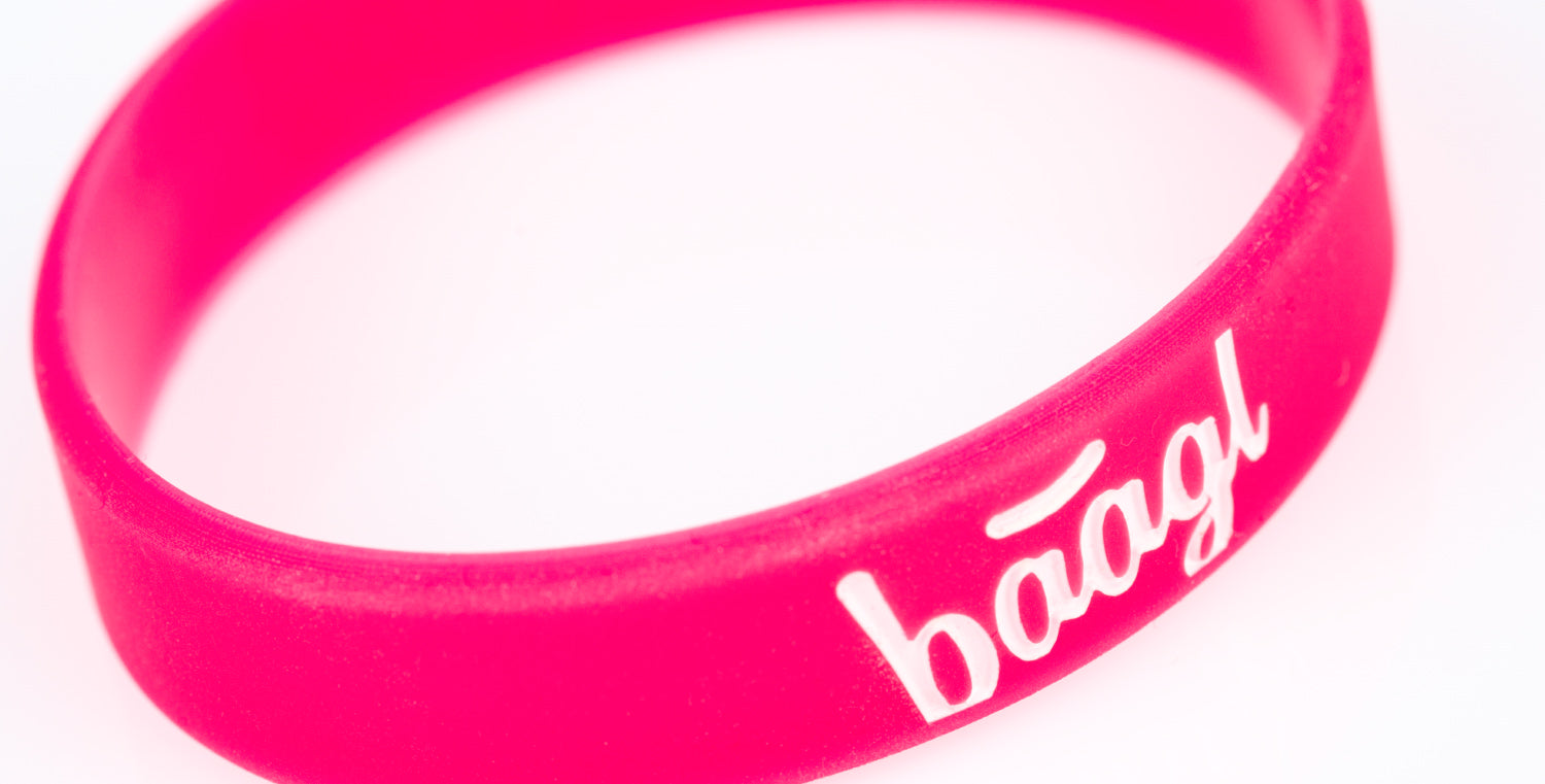 baagl-bracelet-silicone-rose-phosphorescent-logo image 2