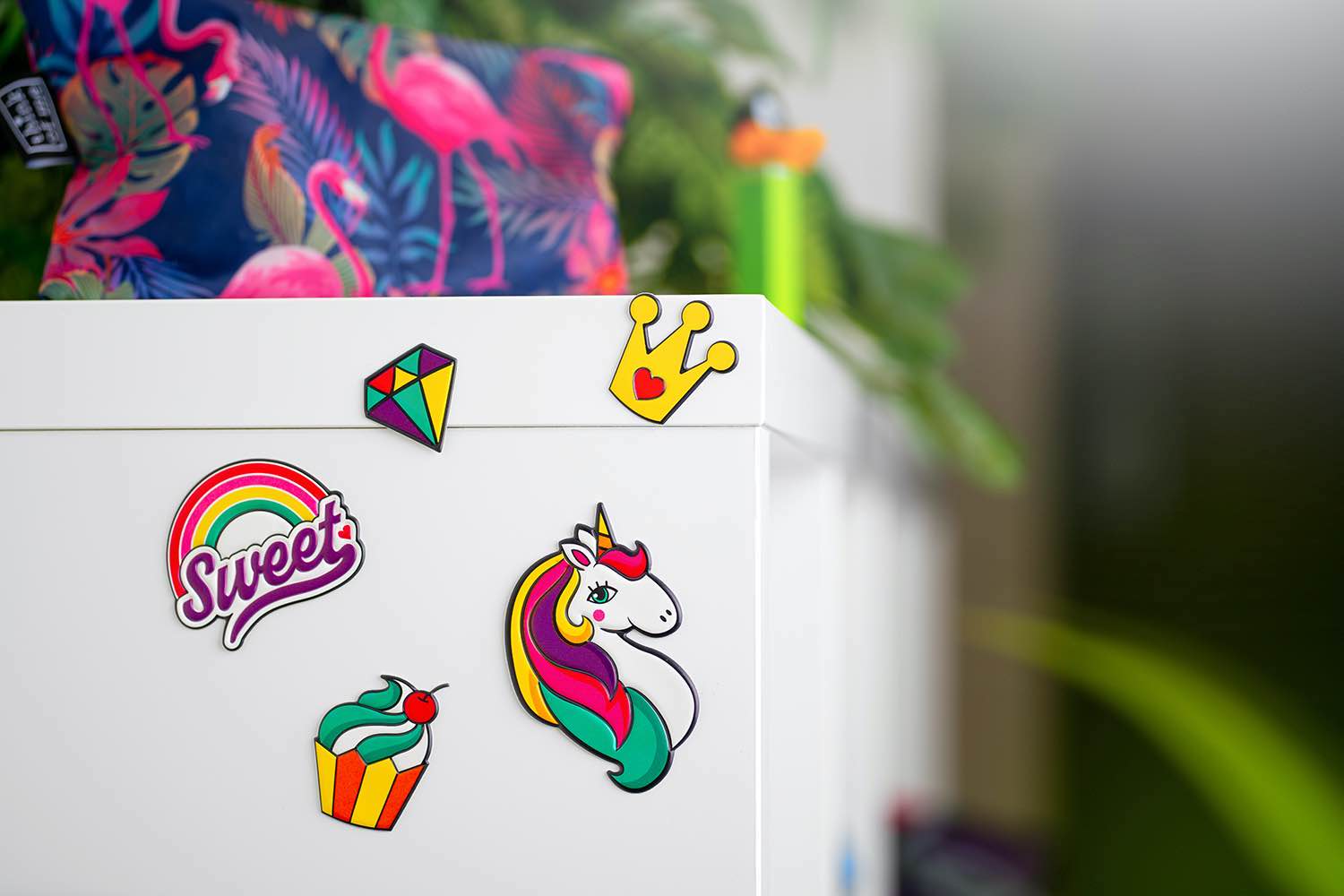 baagl-rainbow-stickers-3d-r-utilisables-arc-en-ciel image 2